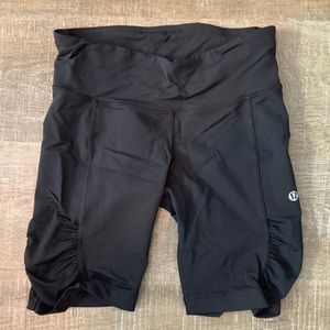 Lululemon tight fitting shorts